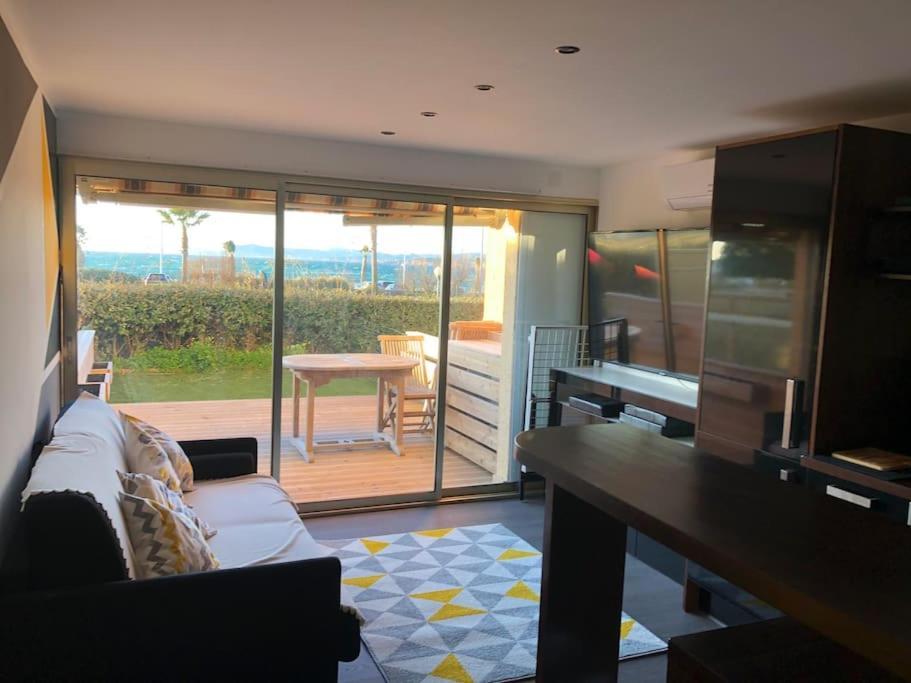 Petite Endroit Splendide. Apartment Six-Fours-les-Plages Ngoại thất bức ảnh